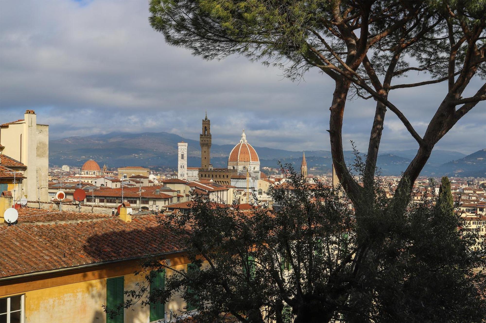 Florence In The Window- Unique View ภายนอก รูปภาพ